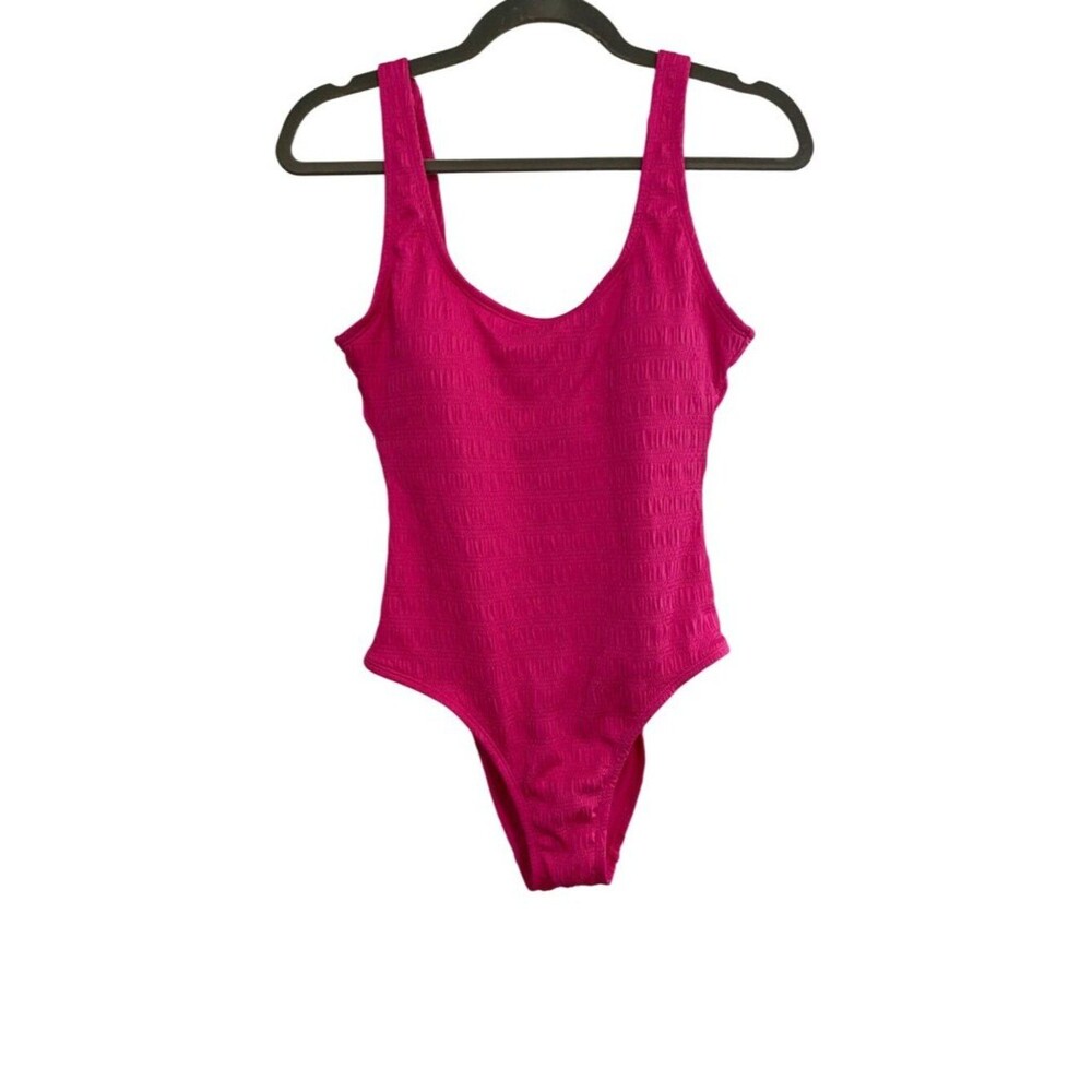 No Boundaries Women’s M 8-10 Pink Ribbed Smock Cheeky One-Piece Swimsuit NEW